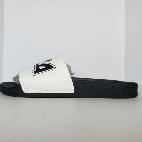 New MCQ ALEXANDER MCQUEEN Logo Slides main image 4